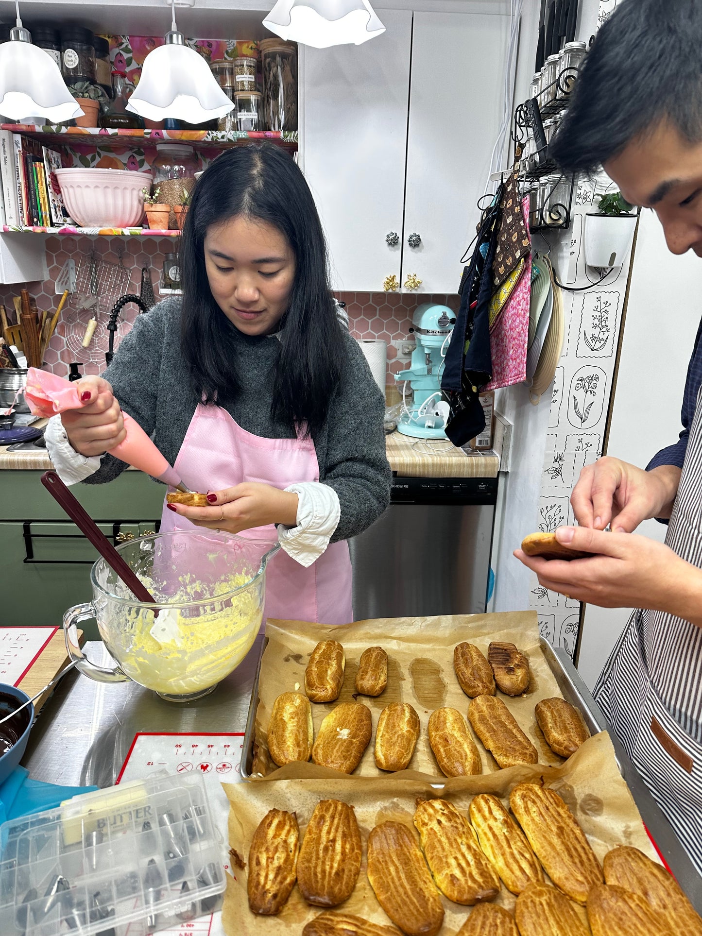 Eclairs and Cream Puff Class