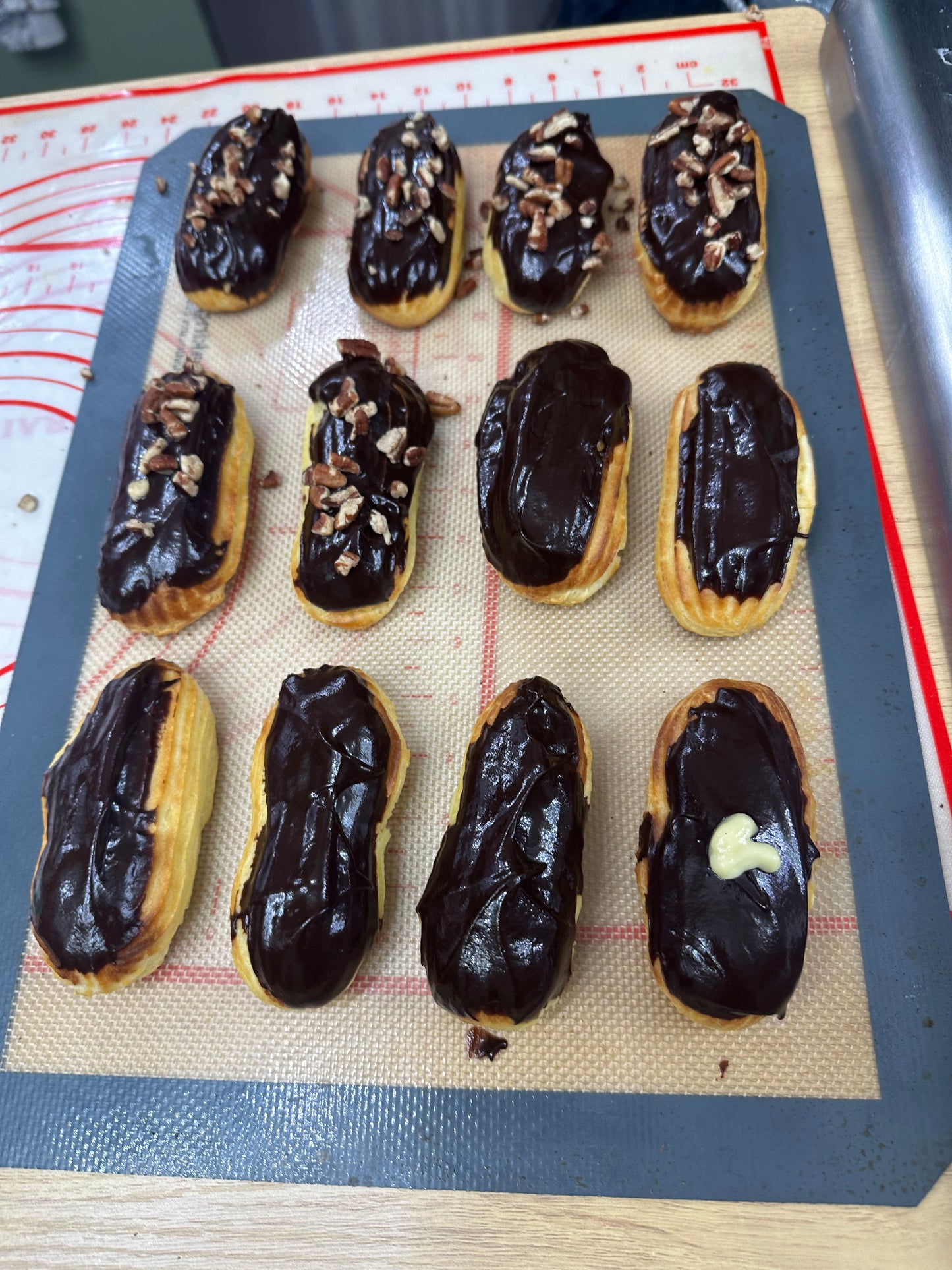 Eclairs and Cream Puff Class